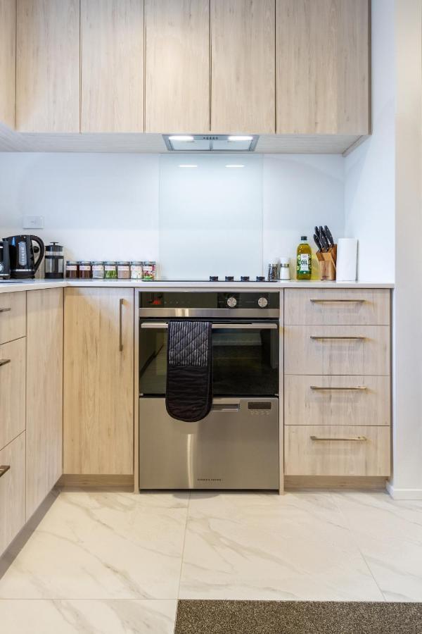 In The Heart Of It All: 2 Bed Cbd Townhouse Christchurch Exterior photo